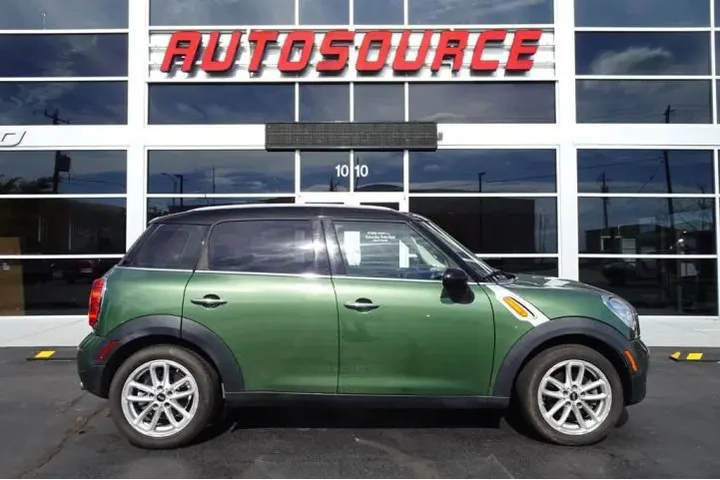 $10995 : 2015 COUNTRYMAN image 5