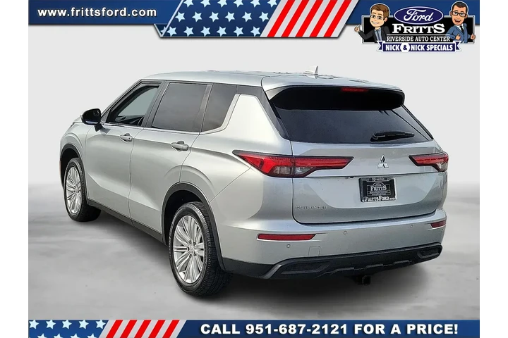 $21199 : Mitsubishi Outlander 2023 ES image 3