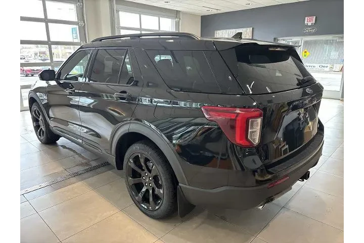 $37977 : Ford Explorer 2023 AWD ST-Li image 5
