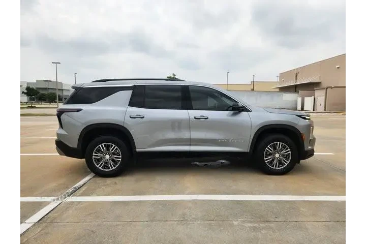 $39745 : Chevrolet Traverse 2025 LT 4 image 4