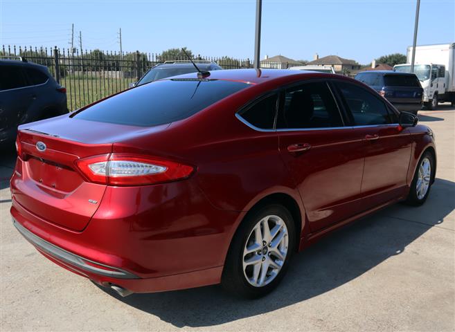 $7495 : 2016 Fusion SE image 5