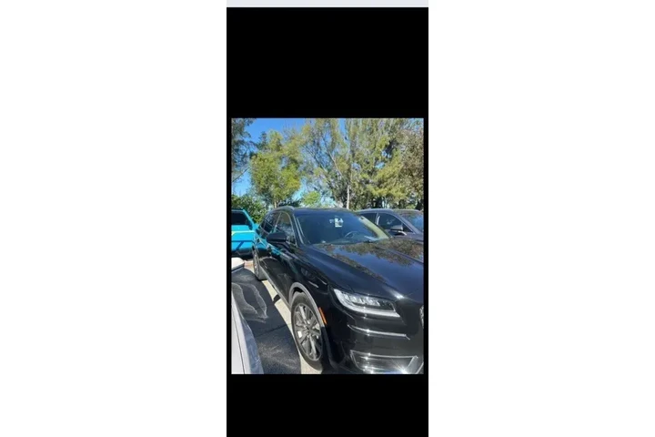 $18590 : Lincoln Nautilus 2019 Select image 2