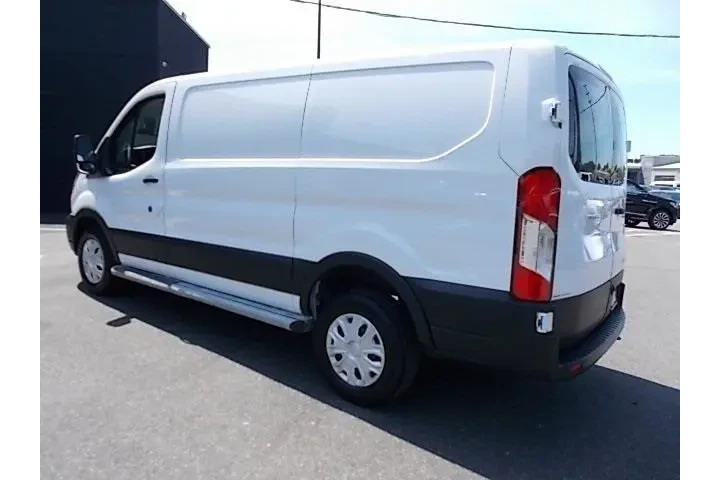 $36996 : Ford Transit 2024 250 3dr SW image 5