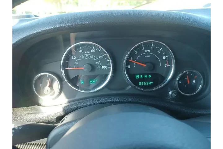 $16139 : Jeep Wrangler 2015 4x4 Sport image 10