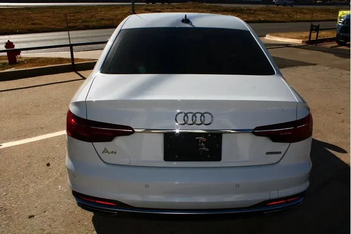 $25000 : Audi A4 2022 AWD quattro S l image 10