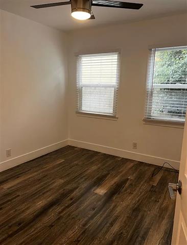 $1300 : 1 Bedroom Apt Available now image 5