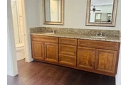 $1700 : Anaheim - 3 bed 2 Bath thumbnail