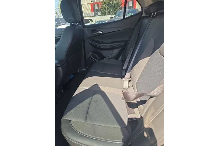 $20000 : Buick Encore GX 2025 Preferr image 4