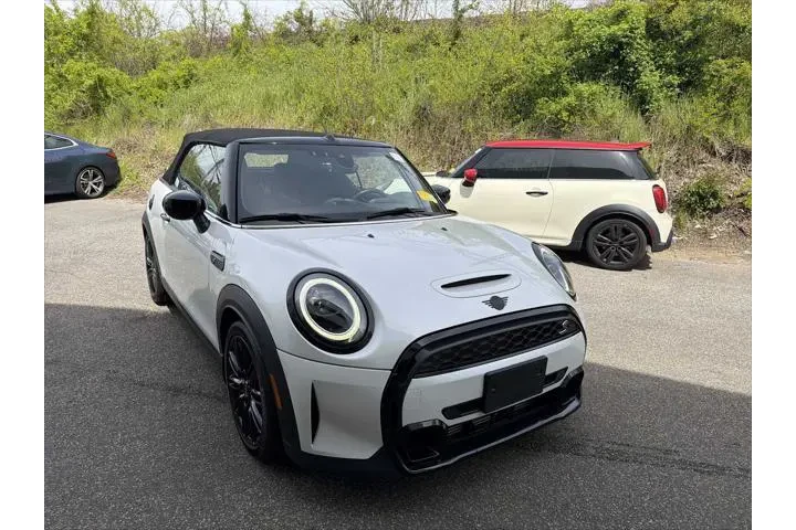 $32993 : MINI Convertible 2024 Cooper image 7