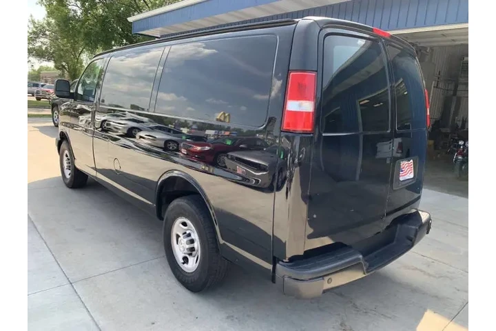 $25990 : 2019 Express 2500 image 9