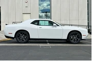$24900 : Dodge Challenger 2023 SXT 2d thumbnail