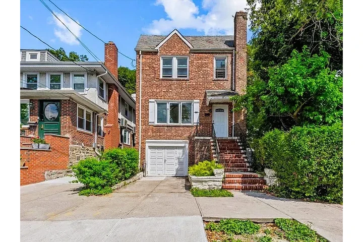 $900 : 3 Bedroom 1 bathroom image 1
