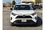 $28998 : Toyota RAV4 2024 LE 4dr SUV thumbnail