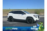 $26521 : GMC Terrain 2022 AWD AT4 4dr thumbnail