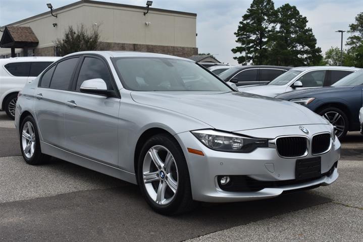 2015 BMW 3 Series 328i image 3