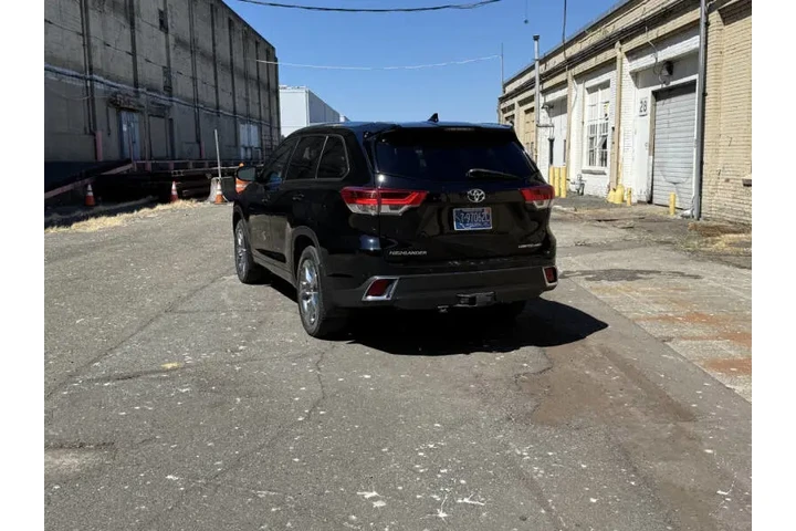 $26988 : 2018 Highlander Limited image 9