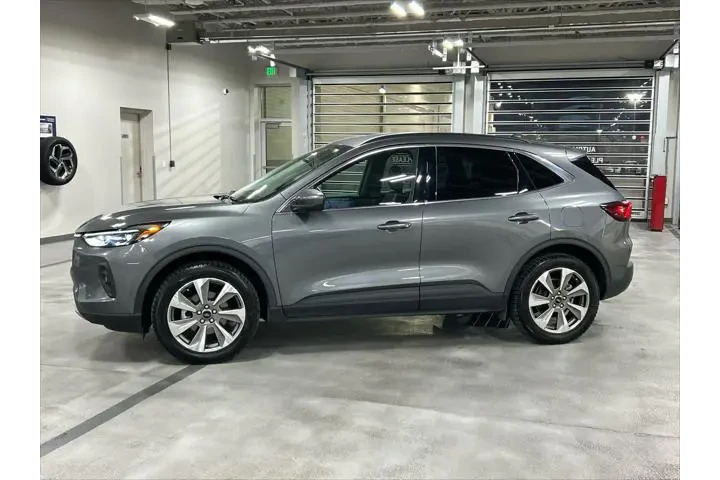 $33949 : Ford Escape 2025 AWD Platinu image 2