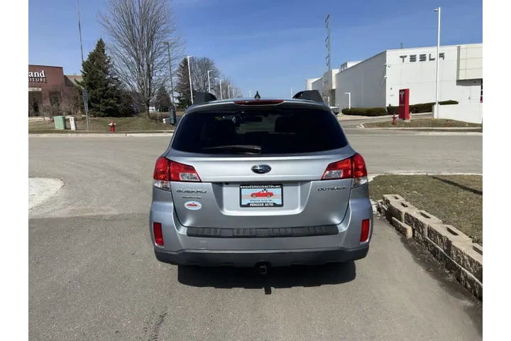 $8990 : 2013 Outback 2.5i Limited image 4