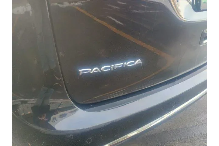 $29995 : Chrysler Pacifica 2024 Touri image 7