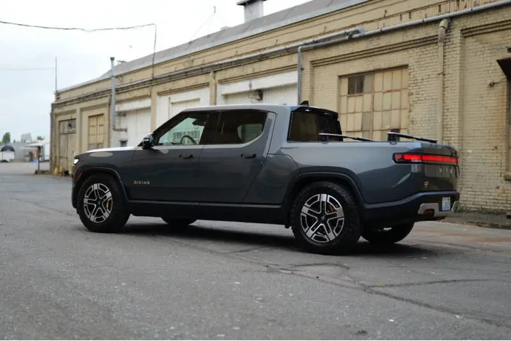 $61988 : 2022 Rivian R1T Launch Edition image 6