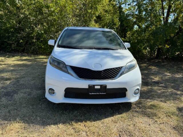 $18995 : 2016 Sienna image 6