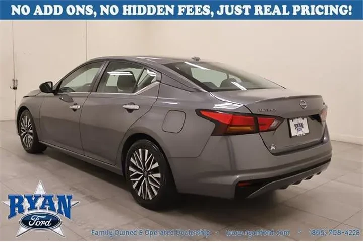 Nissan Altima 2024 2.5 SV 4d image 2