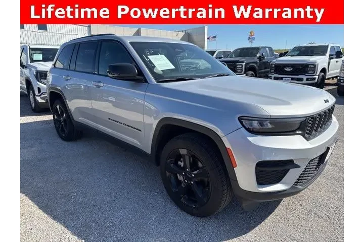 $28200 : Jeep Grand Cherokee 2024 4x2 image 8