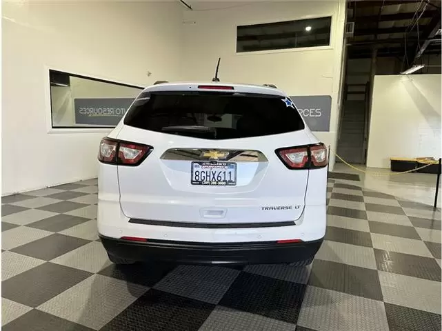 $12999 : 2016 CHEVROLET TRAVERSE image 5
