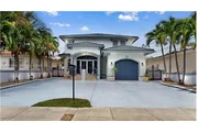 Rental property with 5 bedro en Miami