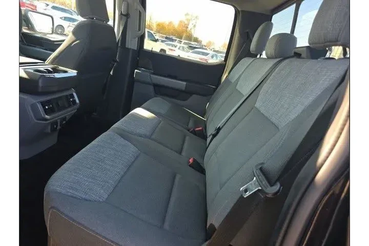 $38000 : Ford F-150 2022 4x4 XLT 4dr image 10