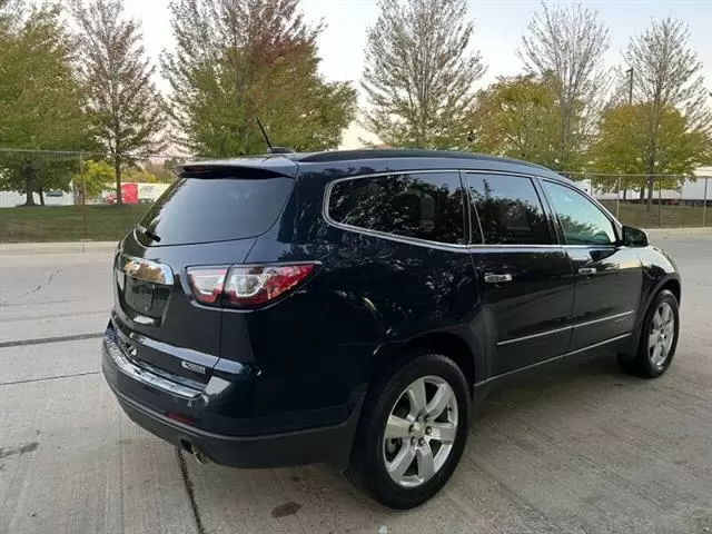 $16995 : 2017 Traverse Premier image 7