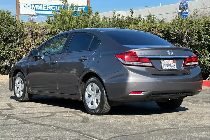 $9500 : Honda Civic 2015 LX 4dr Seda image 6