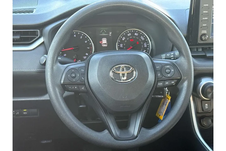 $24850 : Toyota RAV4 2019 LE 4dr SUV image 10