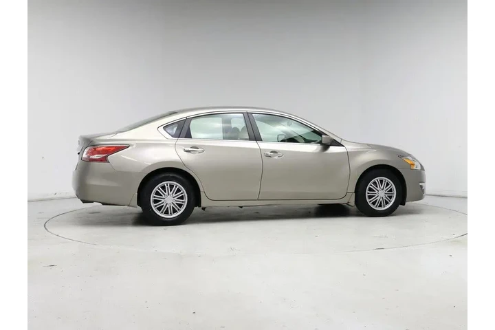 $10998 : Nissan Altima 2015 2.5 S 4dr image 7