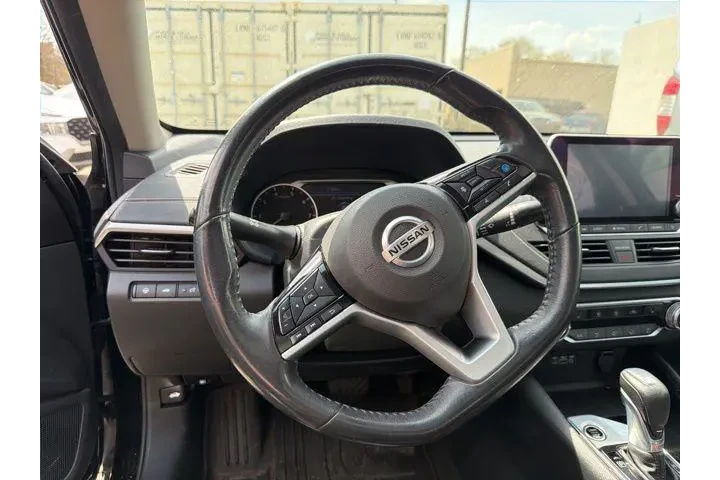 $18780 : Nissan Altima 2022 2.5 SV 4d image 9