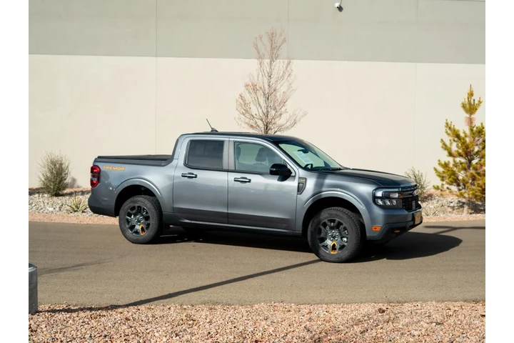 $36547 : 2024 Maverick Lariat image 3