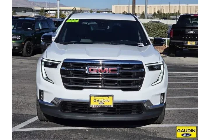 $35900 : GMC Acadia 2024 Elevation 4d image 2