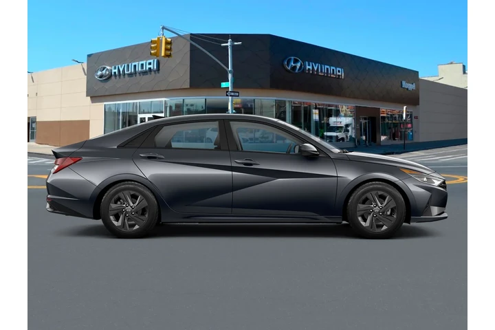 $18495 : Hyundai ELANTRA 2023 SEL 4dr image 9