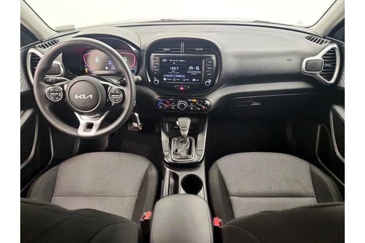 $17998 : Kia Soul 2023 LX 4dr Crossov image 9