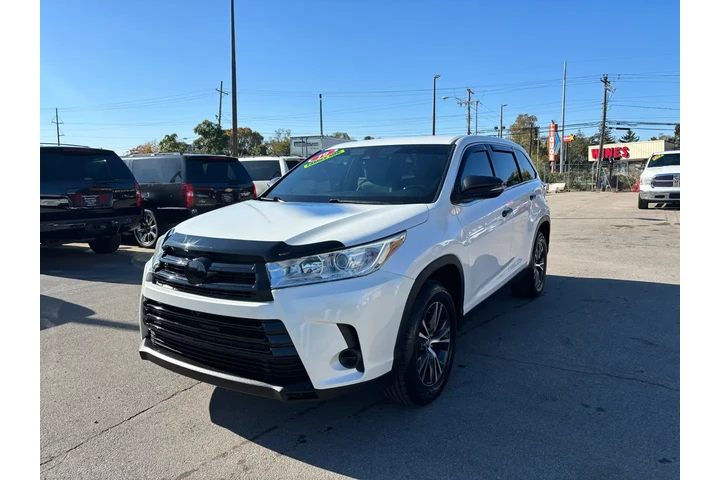 $17980 : 2019 Highlander LE image 6