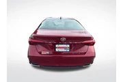 $27469 : Toyota Avalon 2019 XLE 4dr S thumbnail