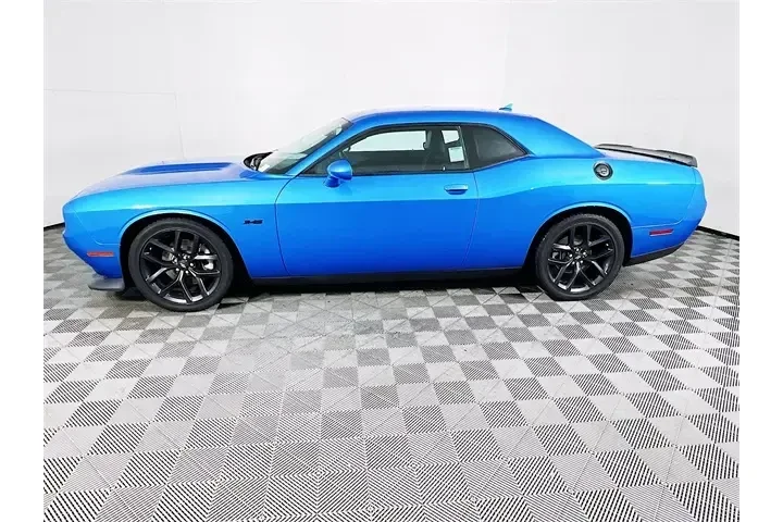 $35800 : Dodge Challenger 2023 R/T 2d image 4