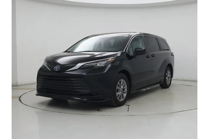 $34998 : Toyota Sienna 2024 LE 8-Pass image 4