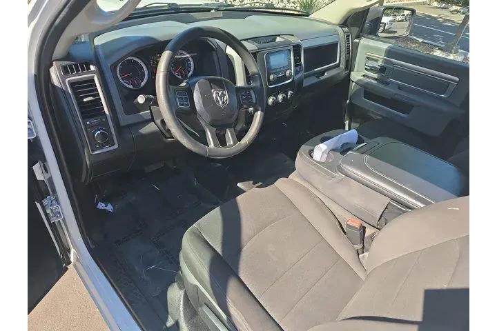 $25995 : Ram 1500 Classic 2020 4x2 Tr image 8