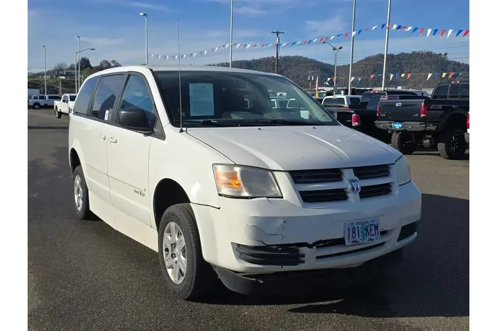 $4999 : Dodge Grand Caravan 2010 SE image 7