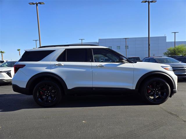 $52391 : Pre-Owned 2023 Explorer ST image 7