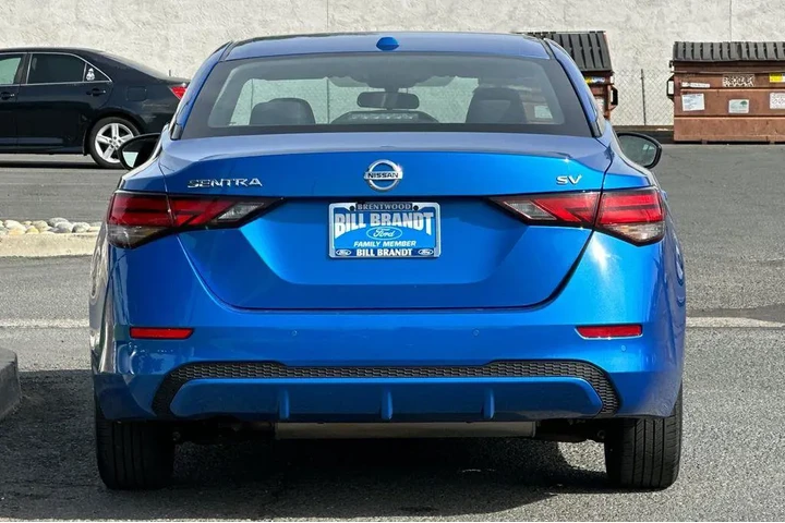 $16646 : Nissan Sentra 2023 SV 4dr Se image 8