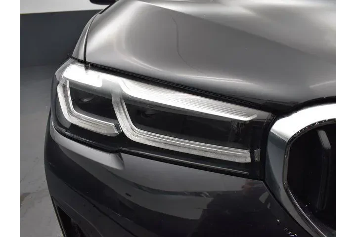 $33752 : BMW 5 Series 2023 AWD 530i x image 5