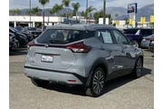 $18999 : Nissan Kicks 2024 SV 4dr Cro thumbnail