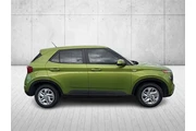 $14985 : Hyundai VENUE 2023 SE 4dr Cr thumbnail